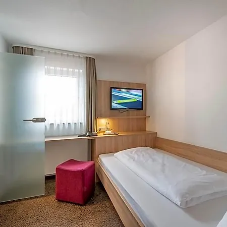 Hotell Zum Roessle 3*