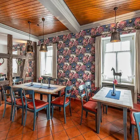 Hotel Zum Roessle 3*